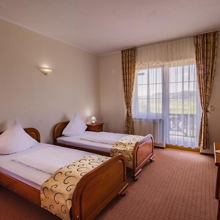 Hotel Europa Kokeltal Albesti (Mures) Exterior foto